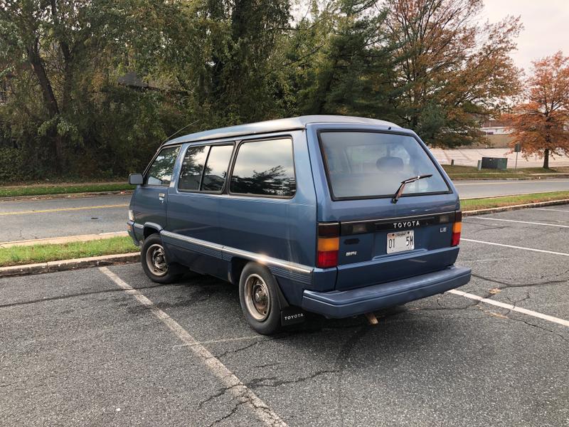 Illustration for article titled This Toyota Van Is Your Ace Up The Sleeve